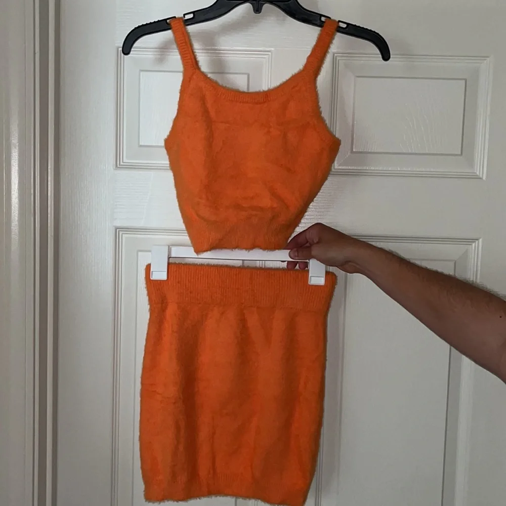SOLD⭐️ NWT 2-Piece Set Knitted Sleeveless Crop Top and Mini Skirt Loungewear - Picture 6 of 16